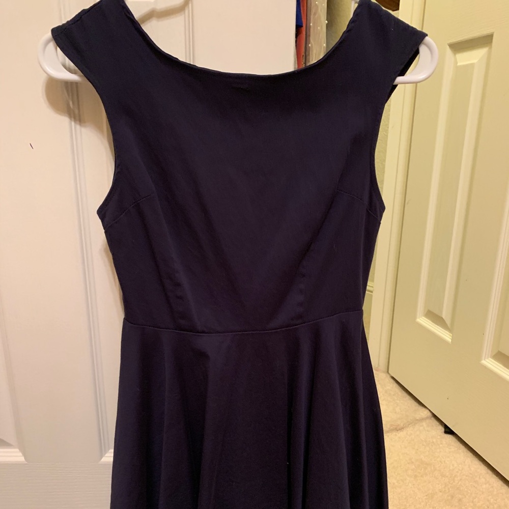 Dress - Picture 3 of 5